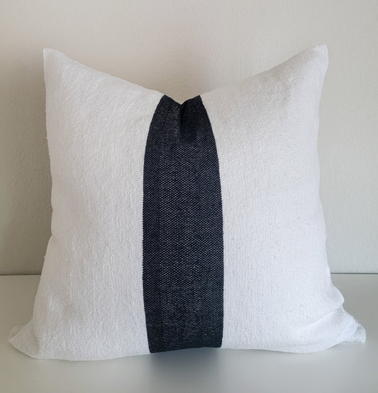 Kiya Pillow Cover